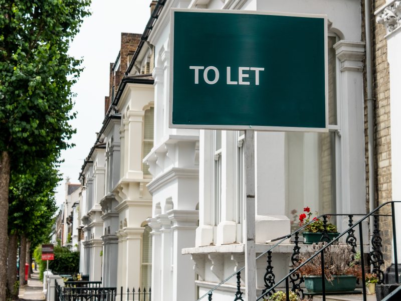 How to Choose the Right Letting Agent or Go Digital